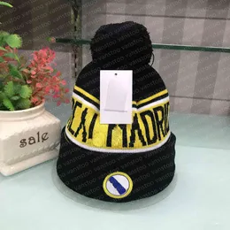 mens stickad hatt designer kepsar klassisk stad broder fotboll hattar par vinter utomhus sport varm beanie