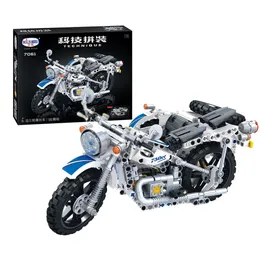 550 szt. 1: 8 7061 3D Model motocyklowy trójkołowy DIY ręcznie zamontowana technologia mechaniczna blokuje zabawkę edukacyjną dla dzieci