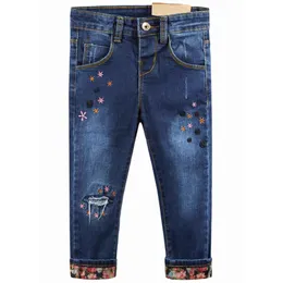 Jeans Chumhey 2-10 Girls Spring Cotton Stretchy Soft Denim Pants Kids Trousers Embroidery Flowers Toldder Clothes Clothing