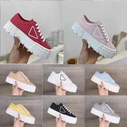 Double Wheel Casual Shoes Women Nylon Designer Shoe Gabardine Classic Canvas Sneakers Platforma Moda Większość Trenerzy Projektanci Sneaker H1LH