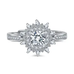 Sweet Snowflake Moissanite Stone Band Rings S925 Silver Sun Flower Söt härlig designer ol Elegant Love Bride Ring Luxury Wedding Jewelry for Women