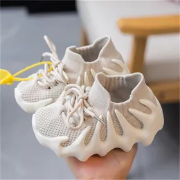 New Baby First Walkers Детская дизайнерская спортивная обувь Дети Мальчики Девочки Повседневная обувь для бега Детские уличные кроссовки Дышащие Chaussures Pour Enfants