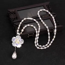 Pendanthalsband Elegant Shell Pearl Handmased Flower Water Drop Long Necklace Tassel Tröja Kedja Crystal Beads Jewelrypendant