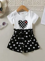 T-shirt à imprimé cœur pour toute-petite fille Short ceinturé à pois SHE