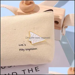 핀 브로치 보석 유럽 종이 비행기 모델 편지 핀 오일 드롭 합금 에나멜 의류 배지 액세서리 유니스석 어린이 화이트 가방 공동 공동