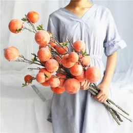 Dekorativa blommor kransar grenar konstgjord persimmon frukt bär blomma hem bröllop fest trädgård dekor falska växt bord accessoresdedede
