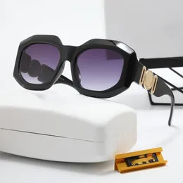 Modeontwerper zonnebril Man Vrouw Zomer gepolariseerde zonnebril Hoge kwaliteit Retro Gafas De Sol Mujer Bril Uv400 Brillen Strand zonnescherm