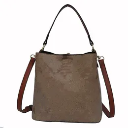 Confezioni da giorno da uomo primaverili Tracolla sportiva in pelle per griglie casual Borsa da viaggio FAHSION Borse a tracolla da donna Borsa a tracolla