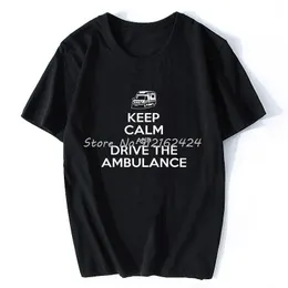 Herr t-shirts håller dig lugn och kör ambulansfödelsedagen rolig unisex grafisk mode bomull kort ärm t skjortor o-hals harajuku t-shirtm