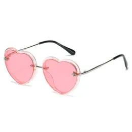 Non Marka Designer Dziecko Okulary Heart Modelki Kobiety Mężczyźni Spolaryzowane Obiektywy Des Lunettes de Soleil dla chłopców Dziewczyny Okulary