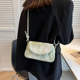 Fashion Gradient Tie-Dye Color Shoulder Messenger Bag kan transporteras över Arm Women Handbag Suit Spring and Summer Color Relaxed Feeling