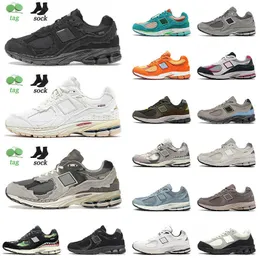 Top Fashion 2022 Arrival Sports Designer Casual Shoes 2002R BB2002R Pack Phantom Black Green Protection Dark Grey Mens Women Trainers