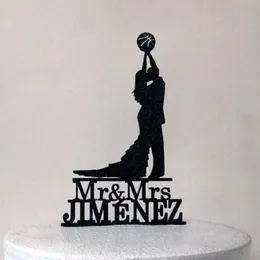 مخصصة مخصصة السيد MRS اسم العائلة الزفاف الكعكة توبيبر ريفي ديكور الزفاف العروس والعريس تقبيل مع كرة السلة 220618