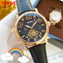 ساعة راقية من الفئة A-Class Men's Watch 44 ملم أوتوماتيكية يرجع تاريخها دولاب جوفاء على مدار الساعة كرونوغراف ثلاثية الياقوت ياقوت مضيئة متعددة الوظائف في ساعة معصم