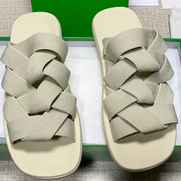 Plat Mule Seaweed is a pair of designer sandals for men upper foot can better reflect its demeanor One shoe two can be used to switch between slippers and sandal ys6924