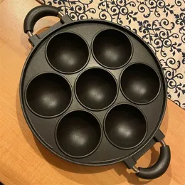 7 Hole Cooking Cake Pan Cast Iron Omelette Non Stick Pot Breakfast Egg Cooker Mold Kitchen Cookware 220601