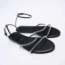 Sandals Shoes 2022 Spring Summer Product Rhinestone Thin Belt Flat Ankle T-Shaped Woman Slippers All-Match Female 220412