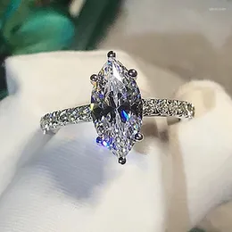Bröllopsringar Vitt guldfylld Marquise Zircon för kvinnors engagemangsmycken Crystal Stone Ring Female Luxury AccessoryWedding Edwi22