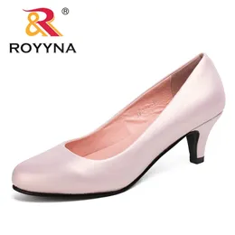 Royyna Spring Autumn Styles New Pumps Women Big Size Fashion Sexy Round Toe Sweet Colorful Loft Women الأحذية 210306