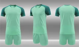 2022 MEN Custom Soccer Jerseys Sets Herren Mesh Training Fußballanzug Erwachsene individuelles Logo plus Nummer mit Shorts Kingcaps bequeme Kleidung für das Fitnessstudio