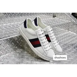 Schuhe Luxusdesigner Männer Sneakers Slebende Stan Smith Star Vintage Espadrilles