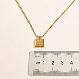 2022 Never Fading 14K Gold Plated Luxury Brand Designer Pendants Necklaces Stainless Steel Double Letter Choker Pendant Necklace Beads Chain Jewelry Accessories