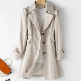 Casacos de trincheira feminina Mulheres Coat 2022 Moda da primavera Mulher clássica de manga de sopa clássica Business de capa de chuva à prova d'água