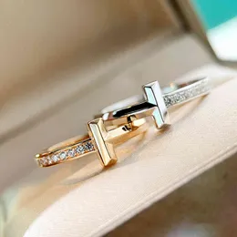 Anello con semi diamante T della famiglia T1 femmina in argento sterling 925 placcato in oro 18 carati Coppia a forma di T placcata in oro rosa 18 carati