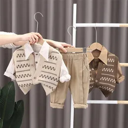 OLEKID primavera 3 uds ropa de bebé suéter cárdigan chaleco camisas de manga larga pantalones vaqueros conjunto de ropa para niños otoño 220721