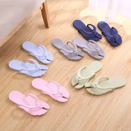 Flat Bottomed Lightweight Sandals New Creative Slippers Summer Foldable Travel Portable Slippers Home Beach Flip Flops