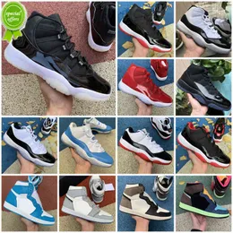 2022 1 män utomhus skor 2021 Hyper Royal 1s University Blue 11s Back Cat Fire Red Women Sneaker Outdoor 11 Herr Sports Sneakers