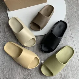 Unisex Slippers Women EVA Beach Sandals Summer Outdoor Slides WomanMen Nonslip Bathroom Household Shoes Soft Large size 220812