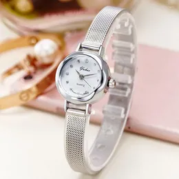 Relógios de pulso 2022 Produto versão coreana Small Watch Dial Dial feminina fina de pulseira de pulseira de moda