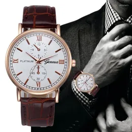 ساعة Wristwatches 2022 جودة عالية Relogio Maschulino Menes الساعات الأزياء الرجعية تصميم جلد فرقة مراقبة التناظرية سبيكة الكوارتز معصم B30