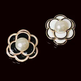 Luxury Pearl Enamel Camellia Tillbehör Skor Kläder Väskor Hårtillbehör DIY Smycken Legering Tillbehör AA220318