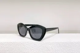 Black Cat Eye Solglasögon 68 Dark Grey Women Sun Glasses Sunnies Designer Shades UV Eyewear With Box