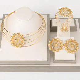 أقراط قلادة 2022 Trend Jewelry Sets Gold Color Arabia حلق أساور خواتم للنساء دبي الأفريقي حفل زفاف حزب هدايا الزفاف