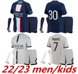 طقم جوارب 22 23 للأطفال في المنزل بعيدًا MBAPPE HAKIMI PLAYER # 30 جيرسي لكرة القدم PAriS SERGIO RAMOS Maillots de Football 2022 2023 MARQUINHOS VERRATTI قميص زي مايوه 999