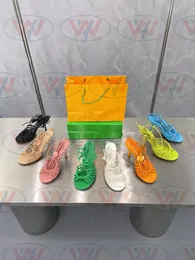 2022 Handgjorda läder Slipband Sandaler Lyxig design Kvinnors Skor Storlek 35-41 med låda