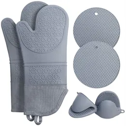 Microwave Waterproof Insulation Baking Oven Mitts Heat Resistant Silicone Mittens Hot Pads Pot Holders for Kitchen Baking Cooking