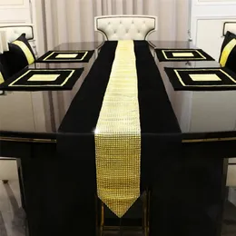 European Tassel Table Runner with Luxury Handmade Gold rhinestones Runners Modern Velvet Decorative Pillowcase Napkin Black 220615