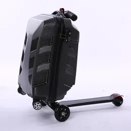 スーツケースクリエイティブスクーターローリング荷物キャスターホイールスーツケーストロリーメントラベルダッフルアルミニウムキャリーオンスーツケース