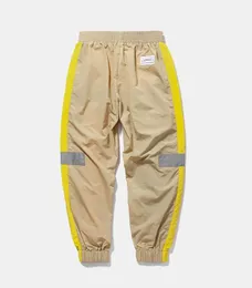 Męskie spodnie 2022 Summer Mass Mens Sportswear Reflect Light Tape Jogger Streetwear Hip Hop Spodni 8878W