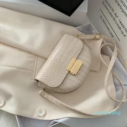 Designer -Cross Body "PU Leder Sattel Schulter Umhängetasche für Frauen 2022 Mode Mädchen Geldbörsen und Handtasche Shopper Weibliche Casual Mini