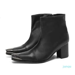 2022-BootsブランドMartin Boots Men's Black Autumn and Winter Plush Medium Top Leather High Shoes Business Dress Low Bang