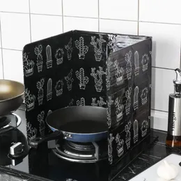 Tappetini in alluminio pieghevole cucina fornello a gas deflettore piatto nero bianco padella protezione antispruzzo olio accessori per utensili KichenTappetini