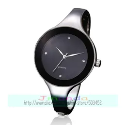 Kol saatleri 100pcs/lot moda varış gümüş bileklik izleme renk kadran zarafeti mini kayış alaşım bilezik kadınlar için toptan clockwristwatc