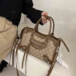 Factory Online Export Designer Brand Bags Women's 2022 Summer New Fashion Handbag Street Trend One Shoulder Messenger