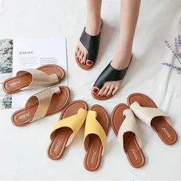 PU Leather Flat Slippers US Size 7-13 Large Summer Sandals in Yellow Black Gold Apricot Four Colors DOM-c22-56