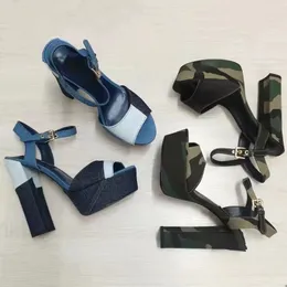 Womens 2022 Summer New Designer Platform High Chunky Heel Sandal Ladies Elegant Open Toe Cinturino con fibbia alla caviglia Scarpe pantofola in denim